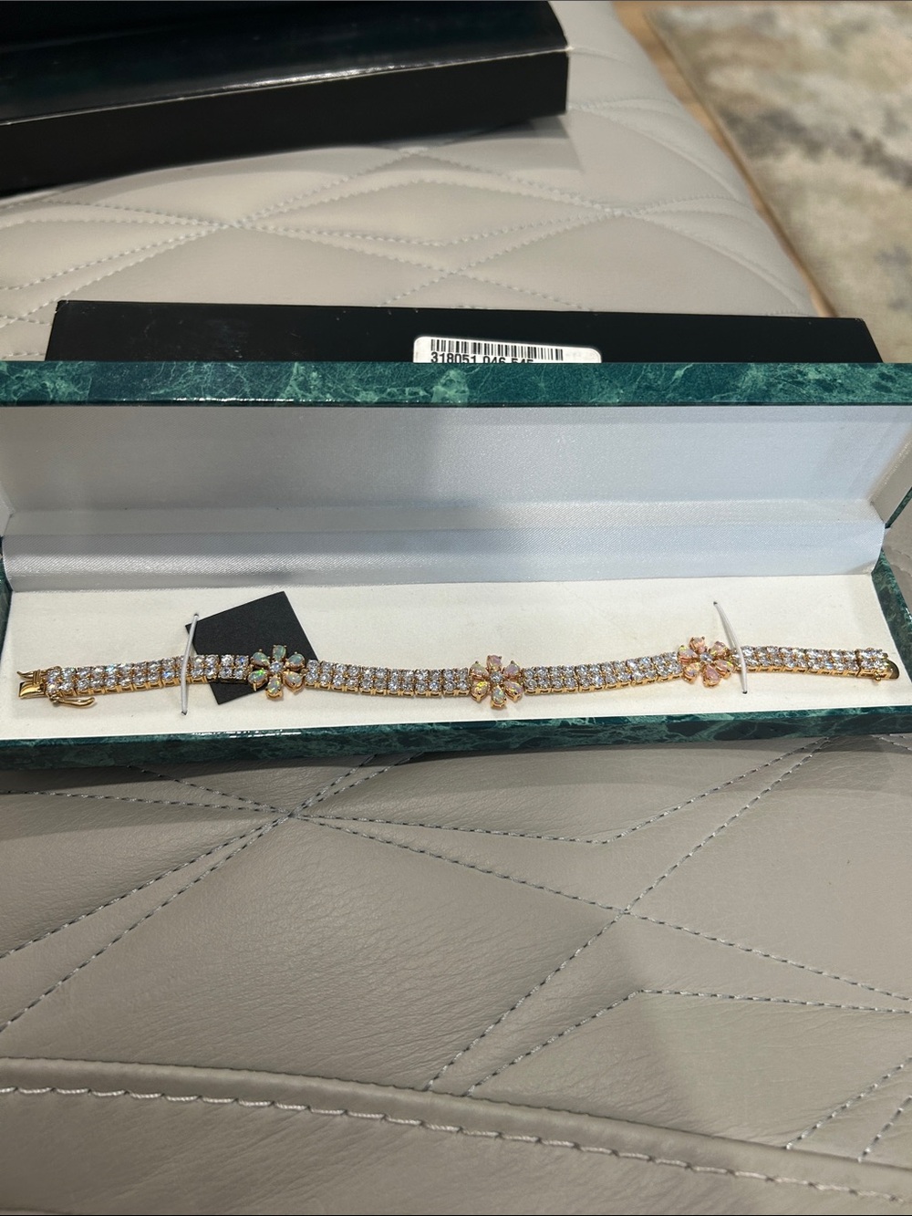 Suzanne Somers Gold-Tone Crystal Flower Tennis Bracelet - Women’s Jewelry. Sz 8